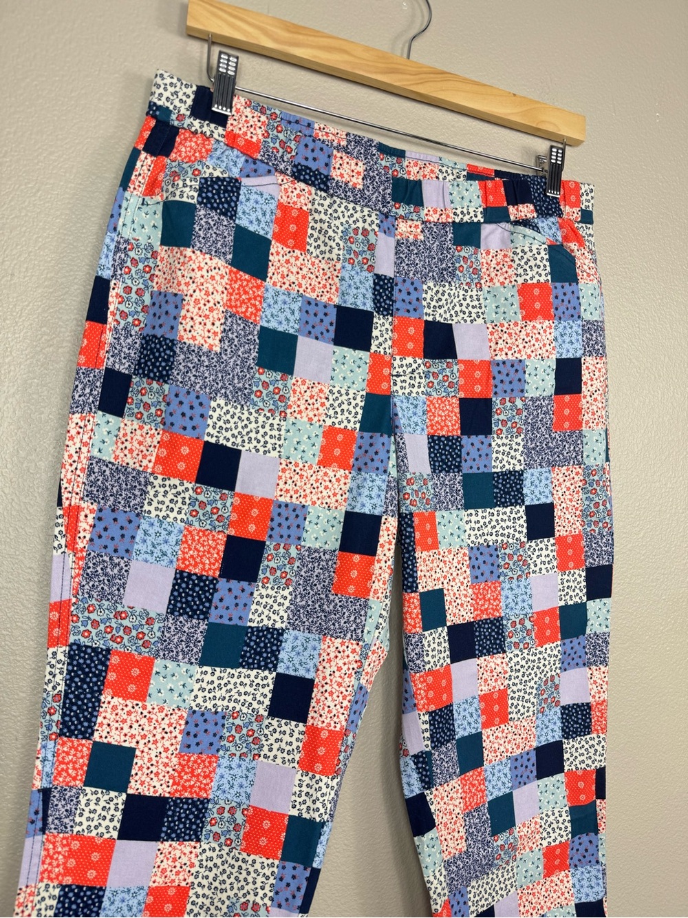 Lands’ End Patchwork Colorful Mid Rise Pull On Chino Ankle Pants Size 14W G - Picture 3 of 12